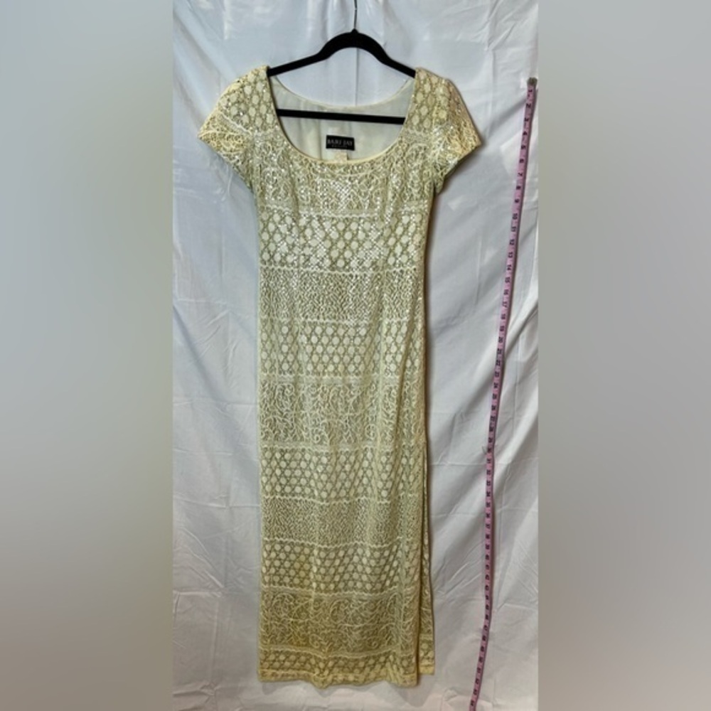 Bari Jay Short Sleeves Square neck Gold Sequin Formal Dress size 7-8 Petite